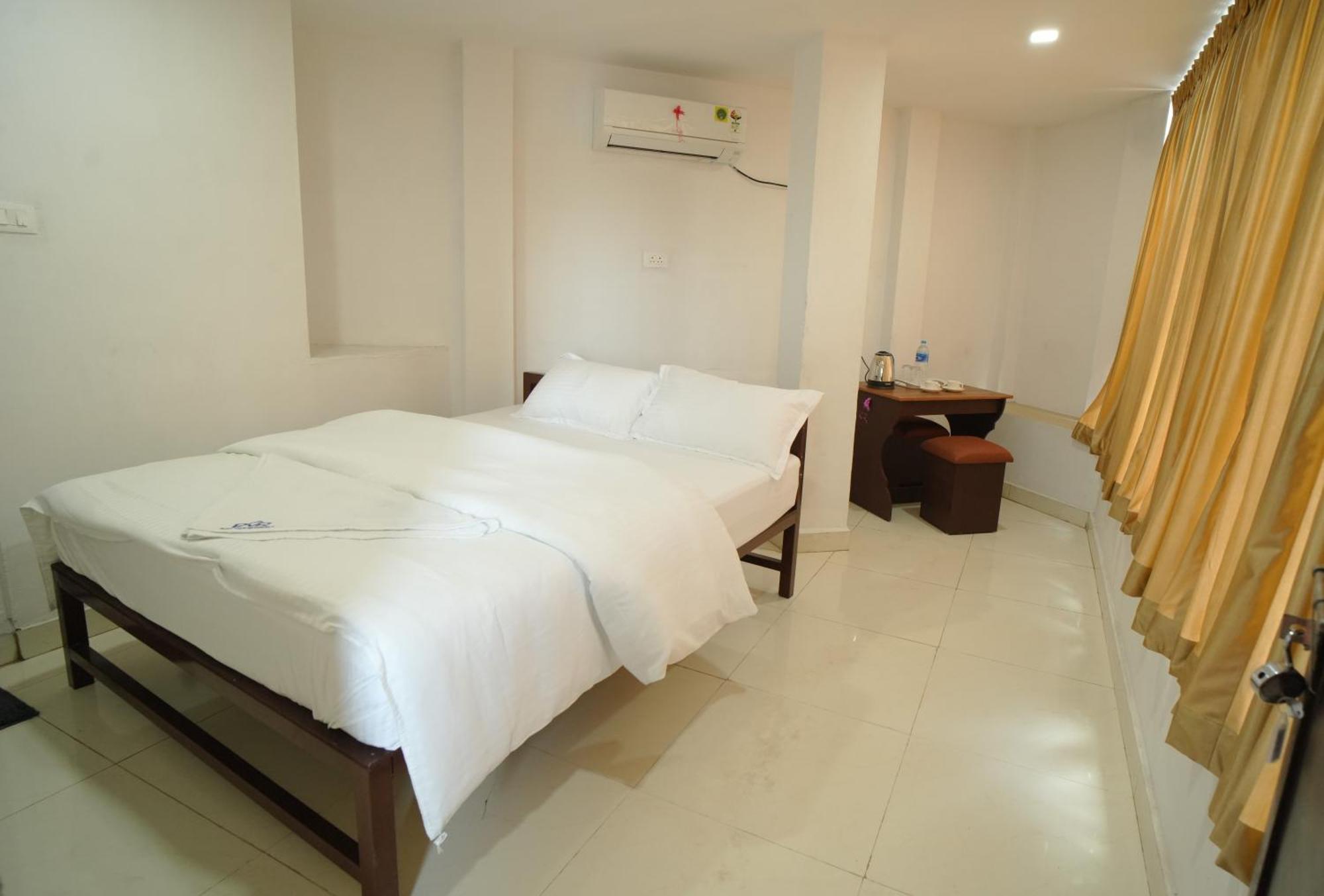 Port View Residency Pvr Hotell Nedumbassery Eksteriør bilde