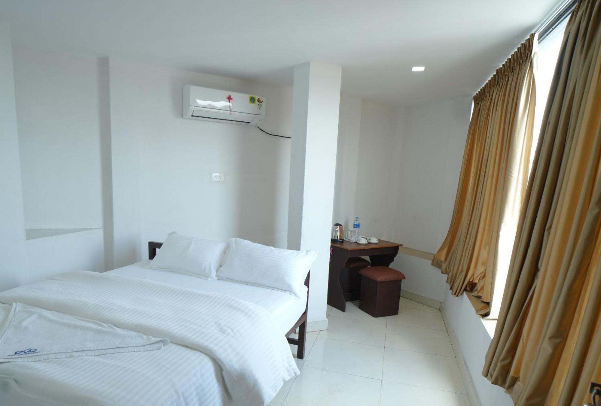 Port View Residency Pvr Hotell Nedumbassery Eksteriør bilde