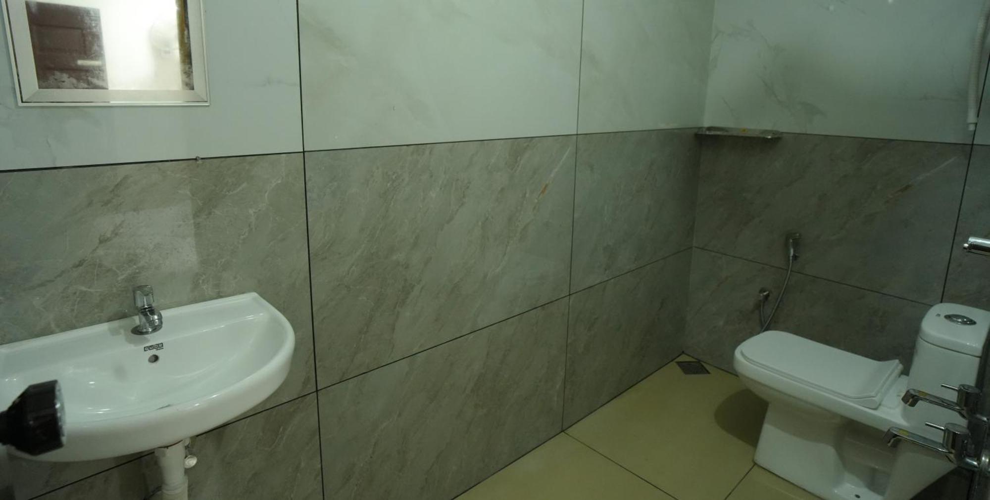 Port View Residency Pvr Hotell Nedumbassery Eksteriør bilde